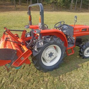 Japonský malotraktor Kubota KL 270 4X4