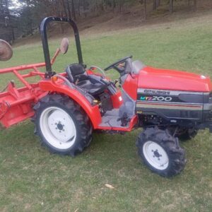 Japonský malotraktor Mitsubishi mtz 200 4x4 20koni