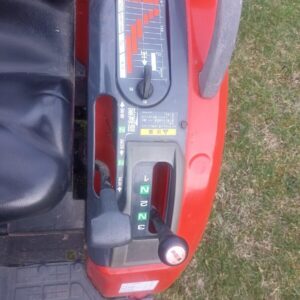 Japonský malotraktor Mitsubishi mtz 200 4x4 20koni