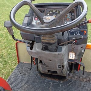 Japonský malotraktor Mitsubishi MT 226