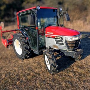 Japonský malotraktor Yanmar US 361 4x4 kabina