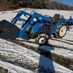 Iseki 19 s nakladačom - japonske malotraktory turiec