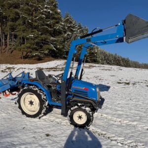 Iseki 19 s nakladačom - japonske malotraktory turiec