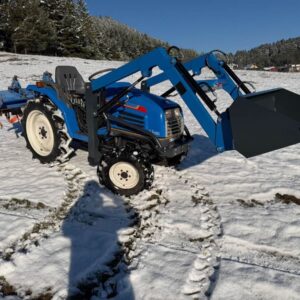 Iseki 19 s nakladačom - japonske malotraktory turiec