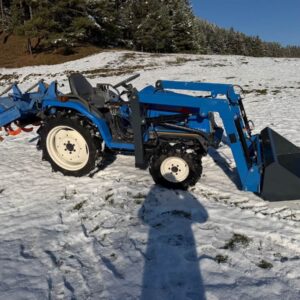 Iseki 19 s nakladačom - japonske malotraktory turiec