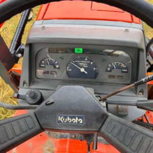 Kubota GL 241 4x4 s nakladačom 24 koni