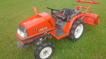 6_Kubota_Aste_155_4x4_15_koni
