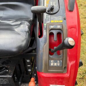 Mitsubishi MT 241 24koni 4x4 s nakladačom