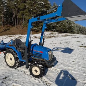 Iseki 19 s nakladačom - japonske malotraktory turiec