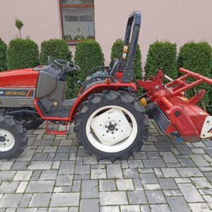 1_Yanmar_F210_4x4_21koni