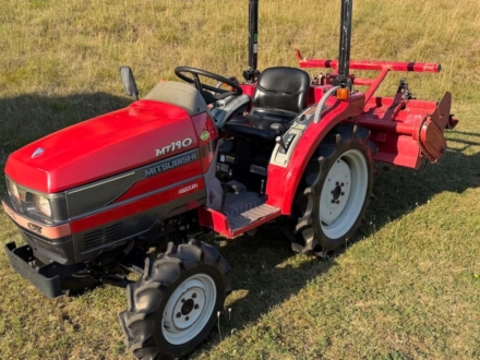 Mitsubishi_MT_190_japonsky_malotraktor_1-1024x1024
